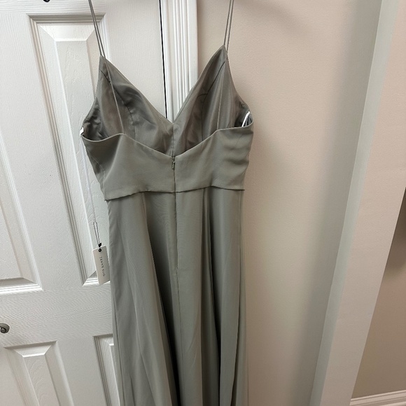 Jenny Yoo Amara Dress - Sage, Luxe Chiffon, Size 8 - Picture 2 of 5